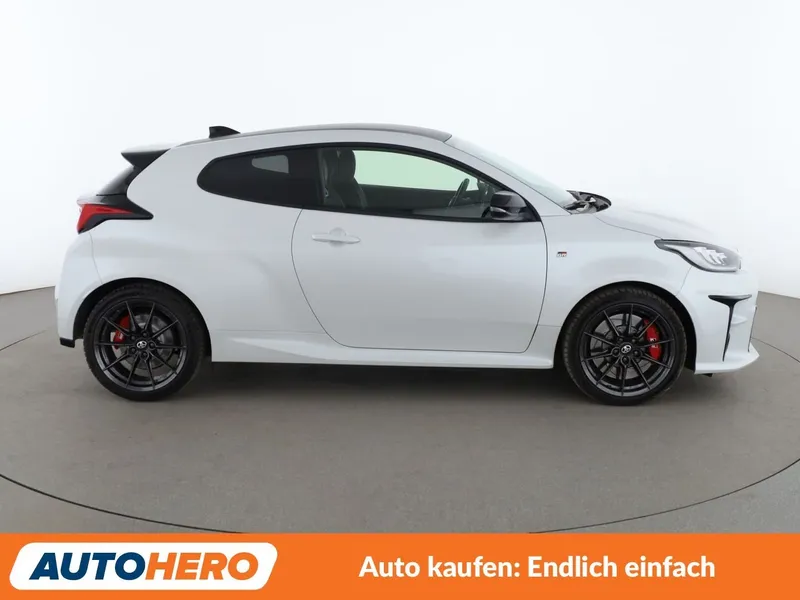 Карманная ракета из Японии: Разбор Toyota Yaris GR